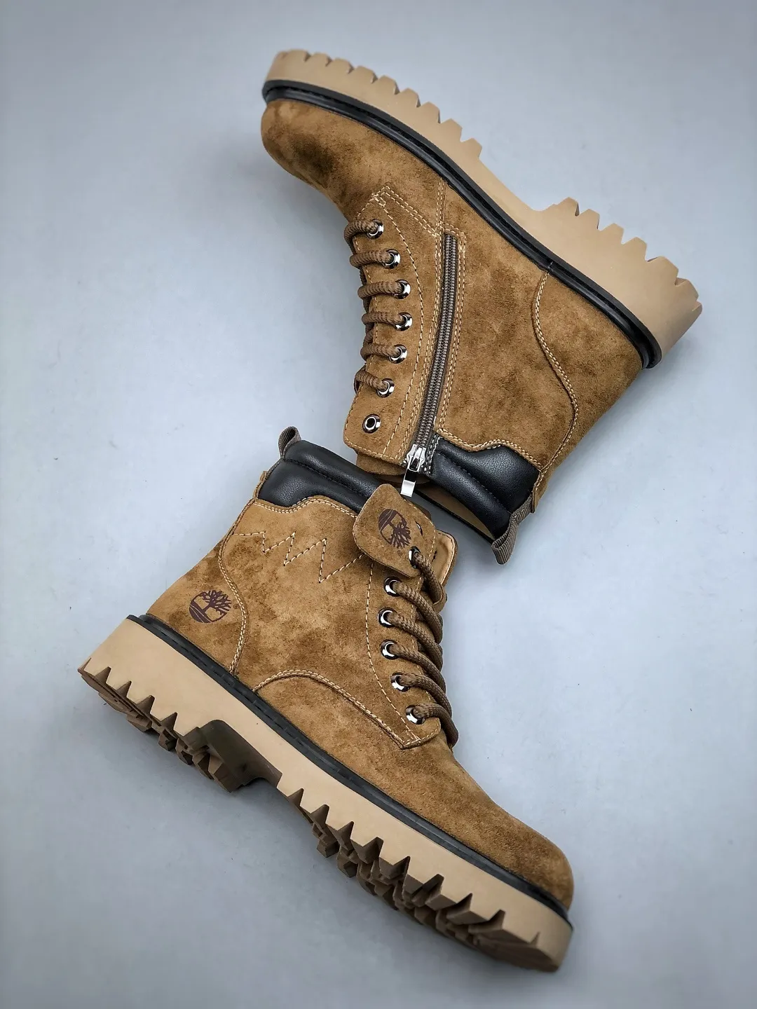 Local 💰640 supports store opening new goods 🚀 #Timberland Timberland/Timberland new autumn and winter products essential outdoor leisure rhubarb boots series for autumn and winter #Guangdong Dachang quality original box original packaging fashion trend matching fabrics made of Italian 🇮🇹 top matte fine-grained cowhide lightweight outsole with anti-odor and anti-corrosion genuine leather latex insoles from outsole to hardware are made from OEM raw materials Same as the original Goodyear's never-opening glue process. Good products don't kill pigs. The quality of the first order is strictly controlled. Exclusively released on the entire network. The quality is beyond doubt. The full set of official website unified packaging gives you a perfect wearing experience. The quality is exquisite and durable. A must-have for sportsmen. Specializes in not looking handsome. High-quality feet feel first-class. This winter, it is specially used for outdoor cold protection. Daily casual matching. Size: 38-44 (leather shoe size)